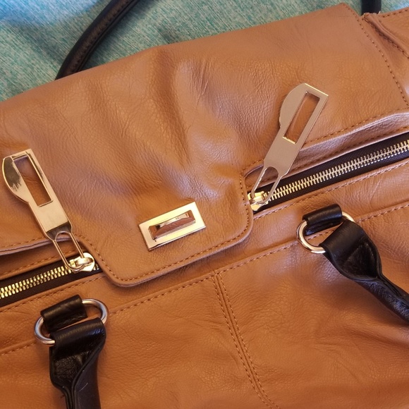 NWOT Shoulder Bag/Satchel Faux Soft Leather - Picture 5 of 8